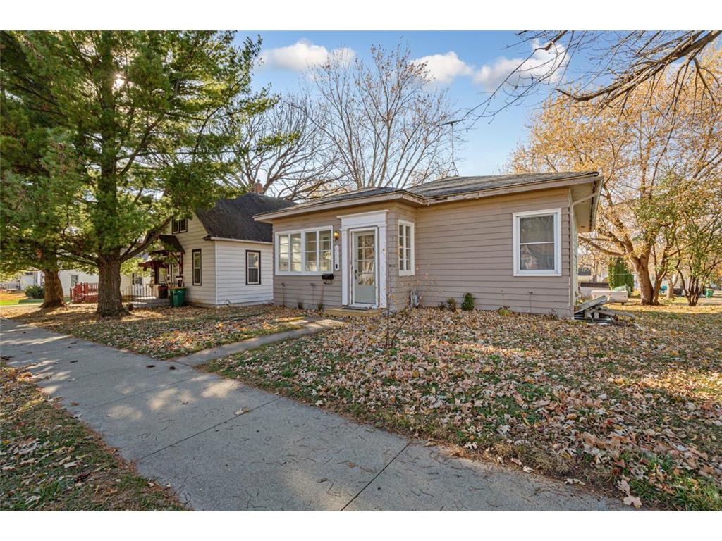 611 Ulstad Avenue Albert Lea MN 56007 6821338 image4
