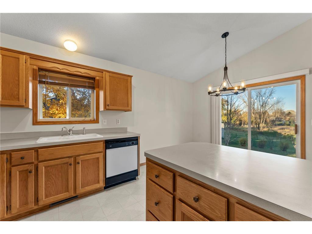 6110 262nd Street Wyoming MN 55092 6806199 image10