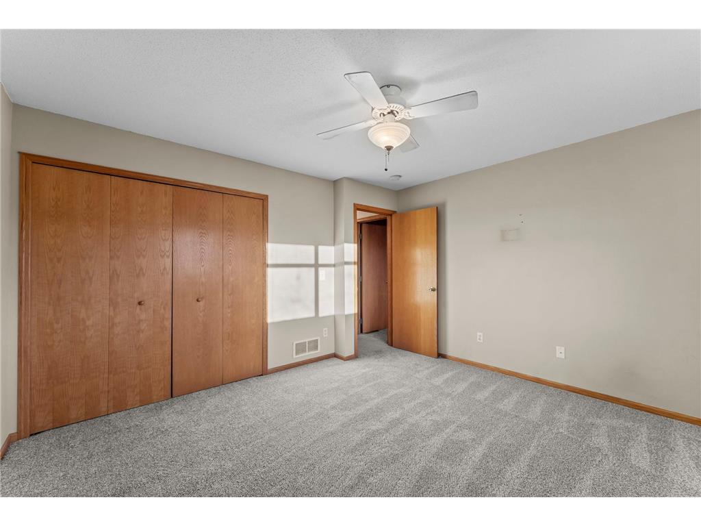 6110 262nd Street Wyoming MN 55092 6806199 image13