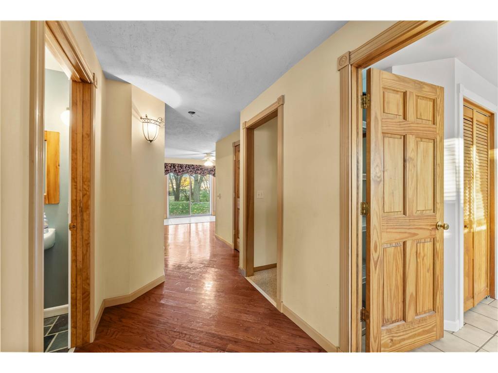 6110 262nd Street Wyoming MN 55092 6806199 image16