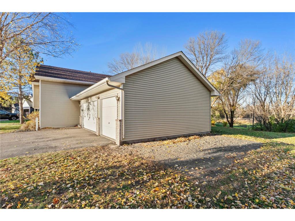 6110 262nd Street Wyoming MN 55092 6806199 image32