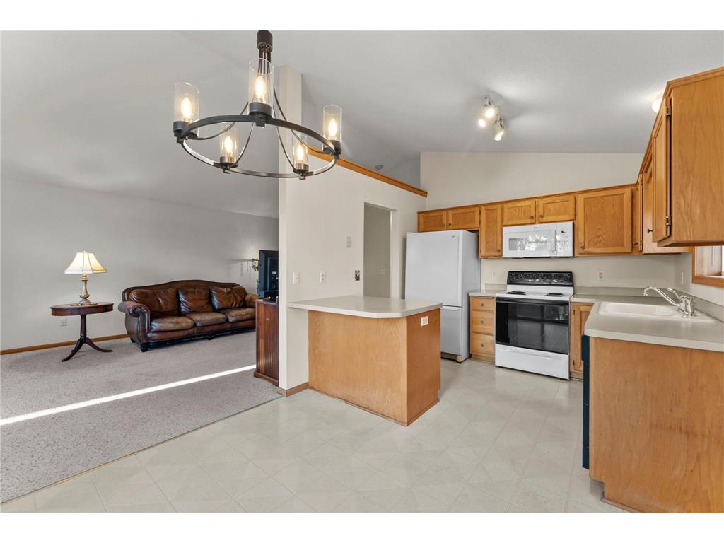 6110 262nd Street Wyoming MN 55092 6806199 image5