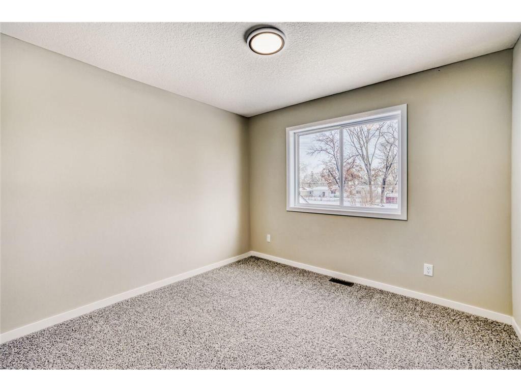 6110 Lakeland Avenue N Crystal MN 55428 7008804 image22