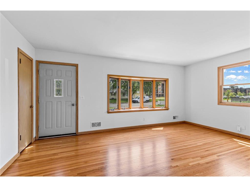 6110 Starlite Boulevard NE Fridley MN 55432 7093359 image5