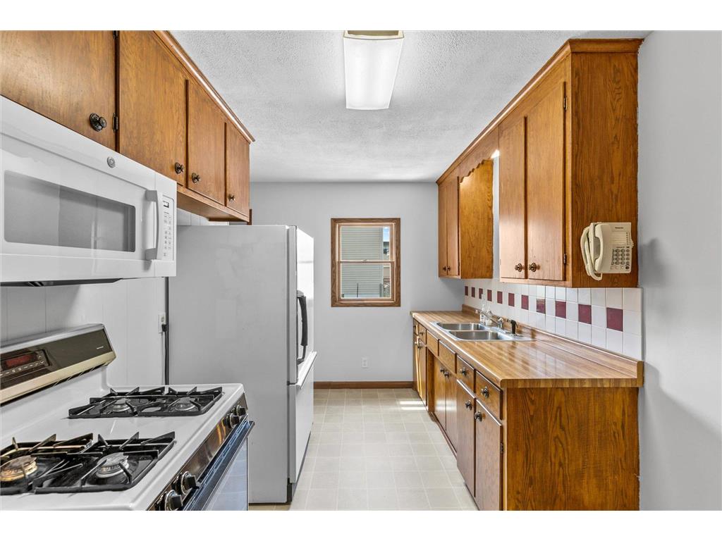6110 Starlite Boulevard NE Fridley MN 55432 7093359 image7