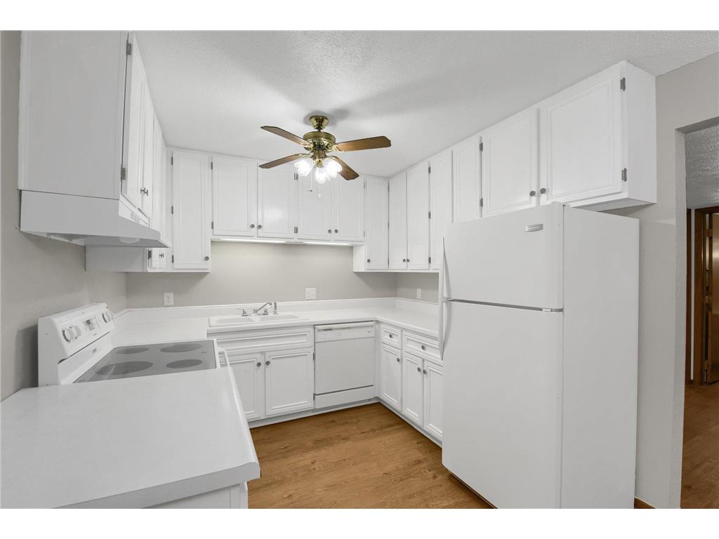 6111 Paris Avenue N #A6 Oak Park Heights MN 55082 6317909 image1