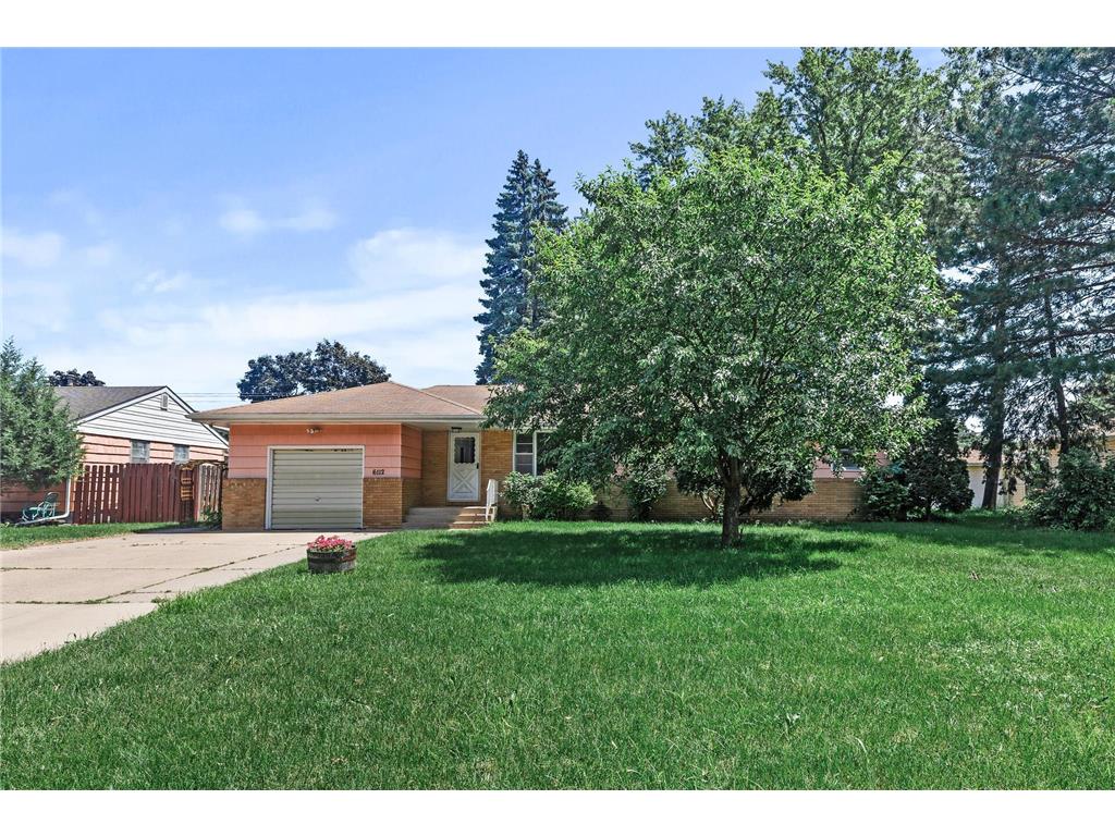 6112 Kyle Avenue N Brooklyn Center MN 55429 6739812 image1