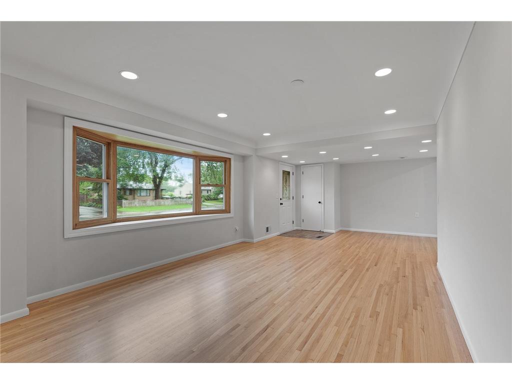 6113 Emerson Avenue N Brooklyn Center MN 55430 6418599 image1