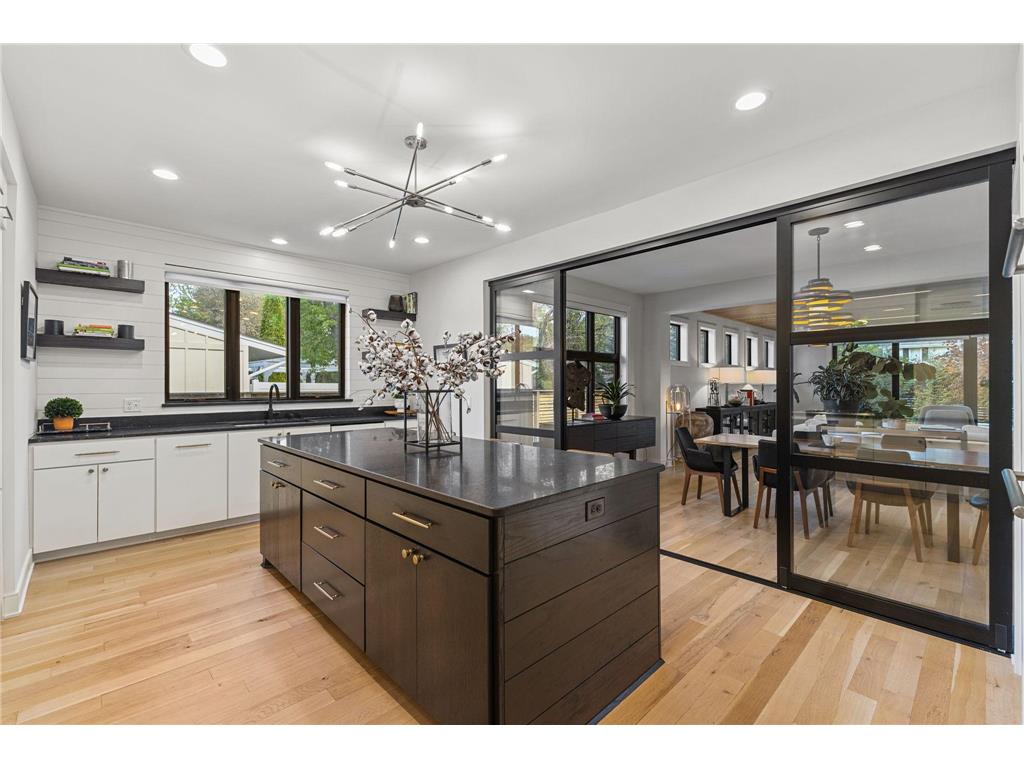 6113 Jeffrey Lane Edina MN 55436 7052470 image22