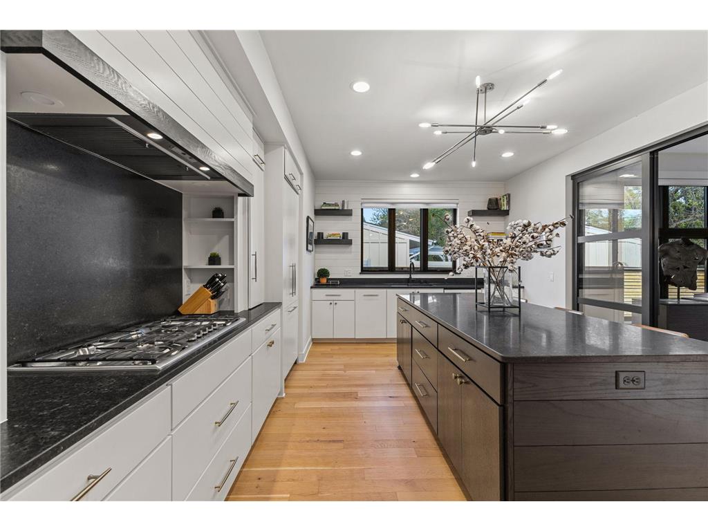 6113 Jeffrey Lane Edina MN 55436 7052470 image23