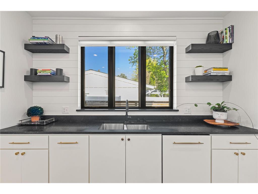 6113 Jeffrey Lane Edina MN 55436 7052470 image25