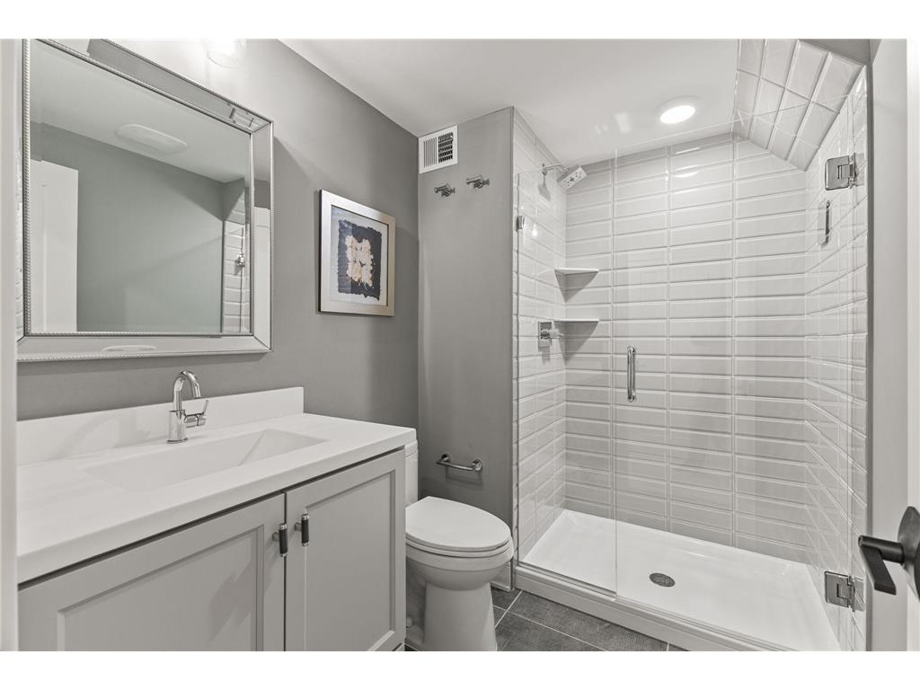 6113 Jeffrey Lane Edina MN 55436 7052470 image60