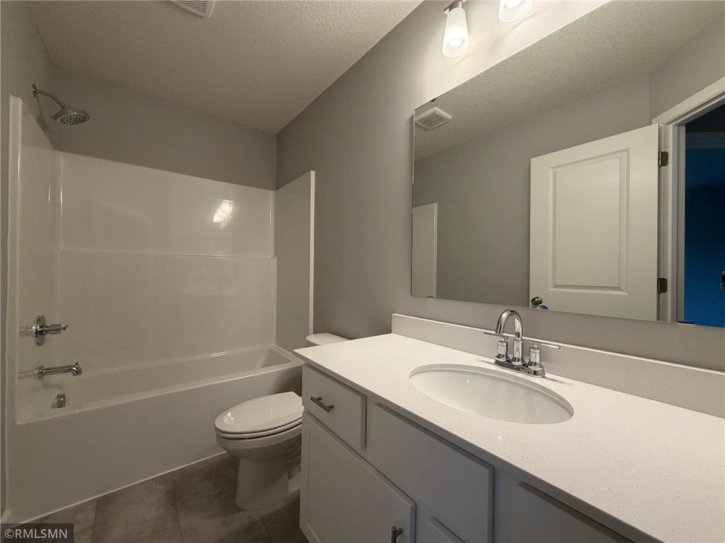 6113 Radford Avenue NE Otsego MN 55330 7038158 image9