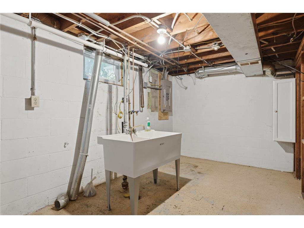 6114 Dupont Avenue N Brooklyn Center MN 55430 7091669 image29