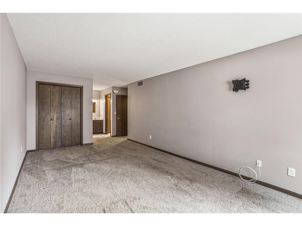 6115 Lincoln Drive #152 Edina MN 55436 7043044 image13