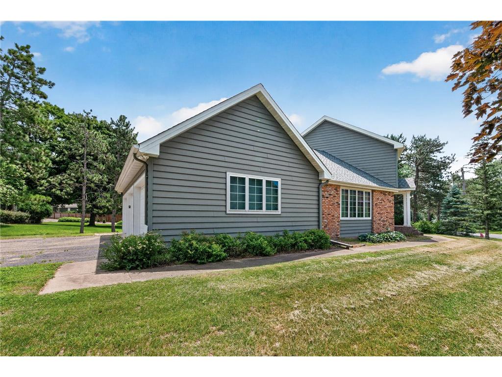 6115 Mount Normandale Drive Bloomington MN 55438 7081507 image26