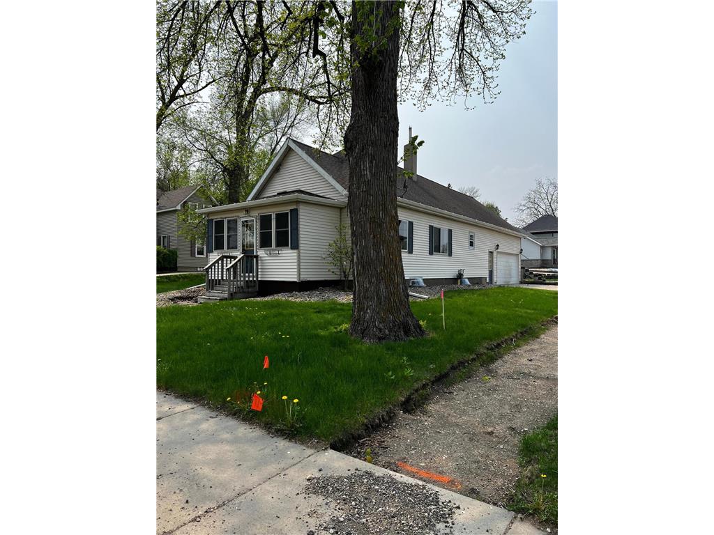 612 11th Street Dawson MN 56232 6373115 image1