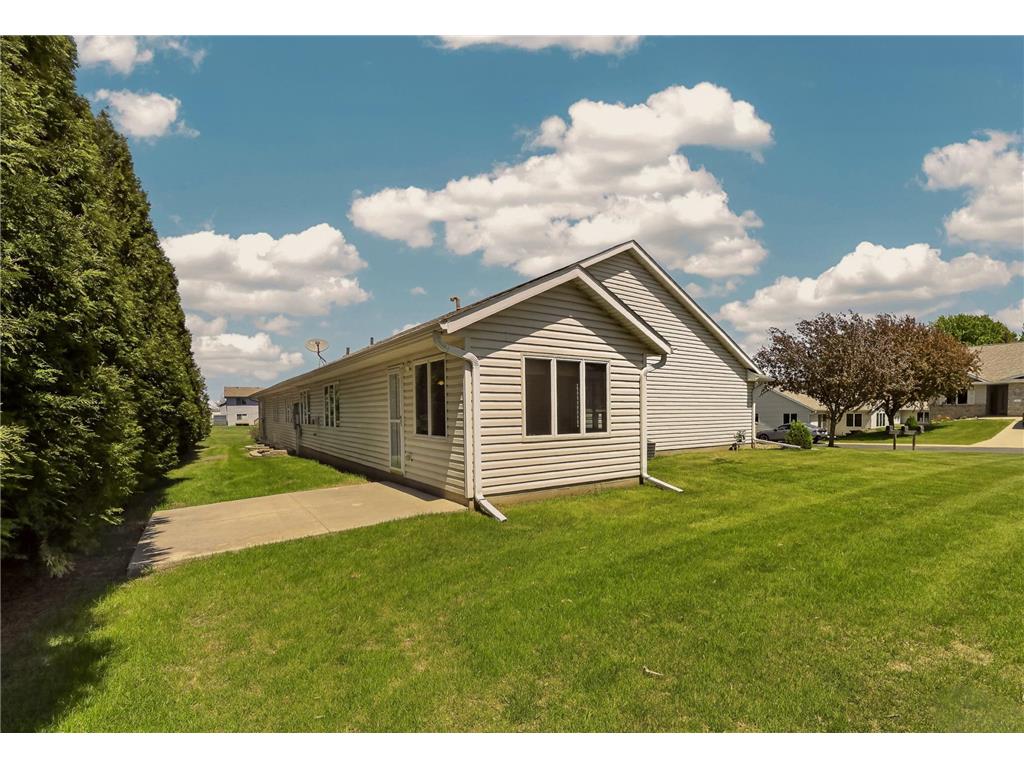 612 15 1/2 Avenue NW Kasson MN 55944 7074499 image2