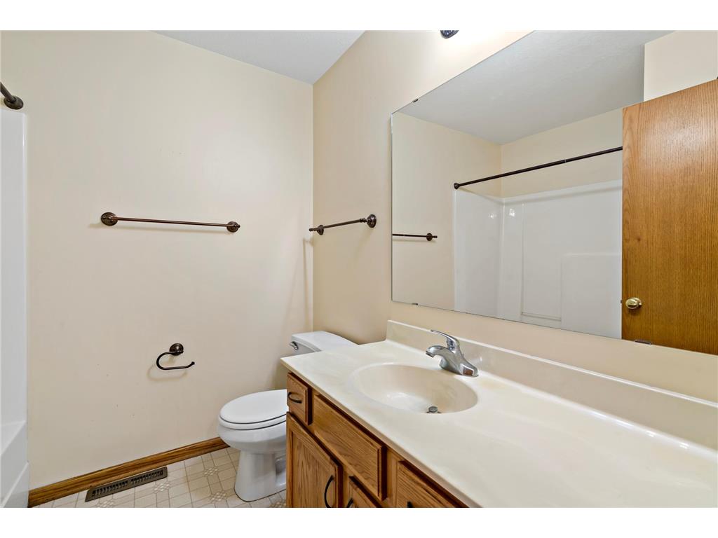 612 1st Avenue NW Osseo MN 55369 7092528 image20