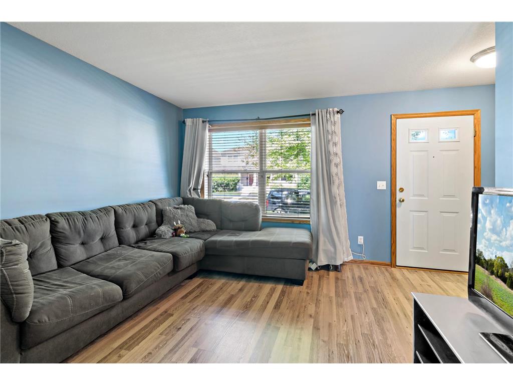 612 1st Avenue NW Osseo MN 55369 7092528 image3