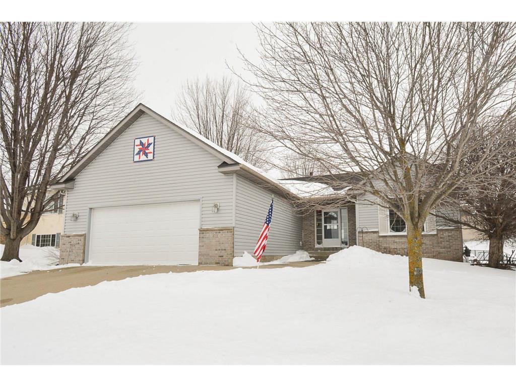 612 4th Street NE Byron MN 55920 7037271 image1