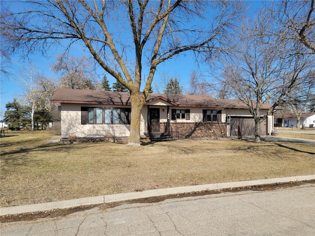 612 5th Avenue SW Perham MN 56573 7040275 image1