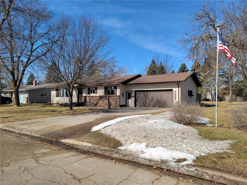 612 5th Avenue SW Perham MN 56573 7040275 image2