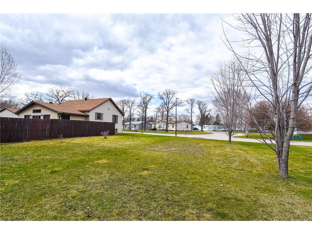 612 Cherry Road Thief River Falls MN 56701 7063960 image37