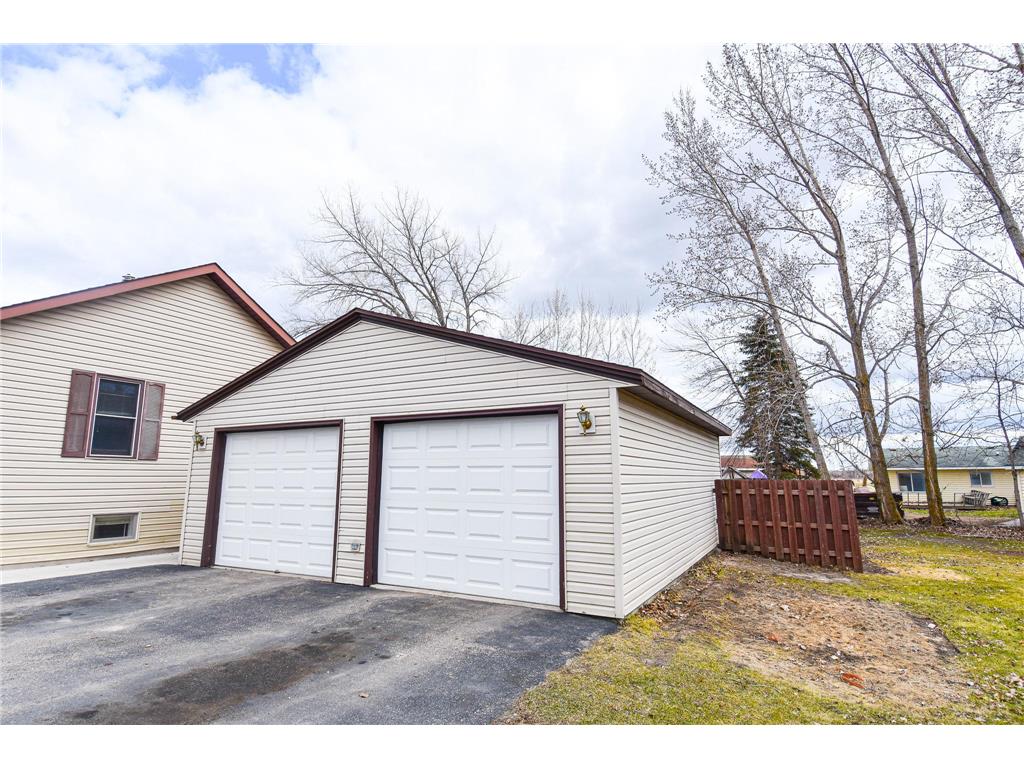 612 Cherry Road Thief River Falls MN 56701 7063960 image40