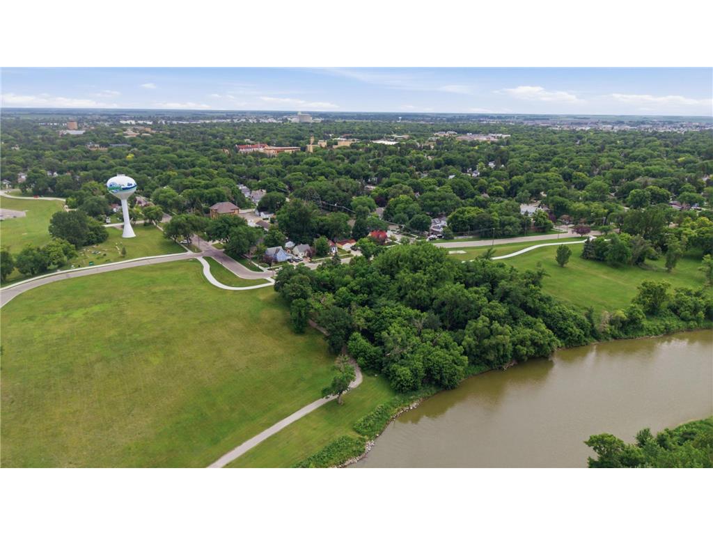 612 Elm Street S Moorhead MN 56560 7105304 image37