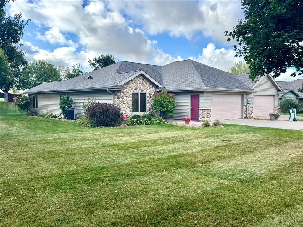 612 Ferson Drive NE Stewartville MN 55976 6792128 image1