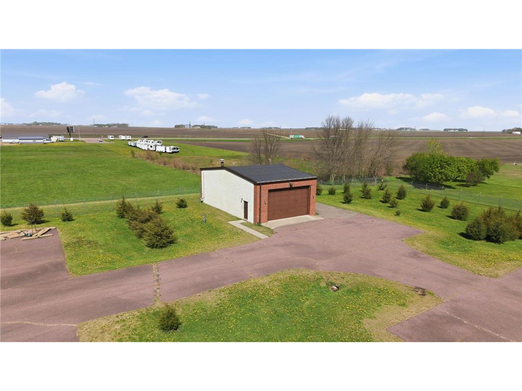 612 N Brown Street Winthrop MN 55396 7077575 image2