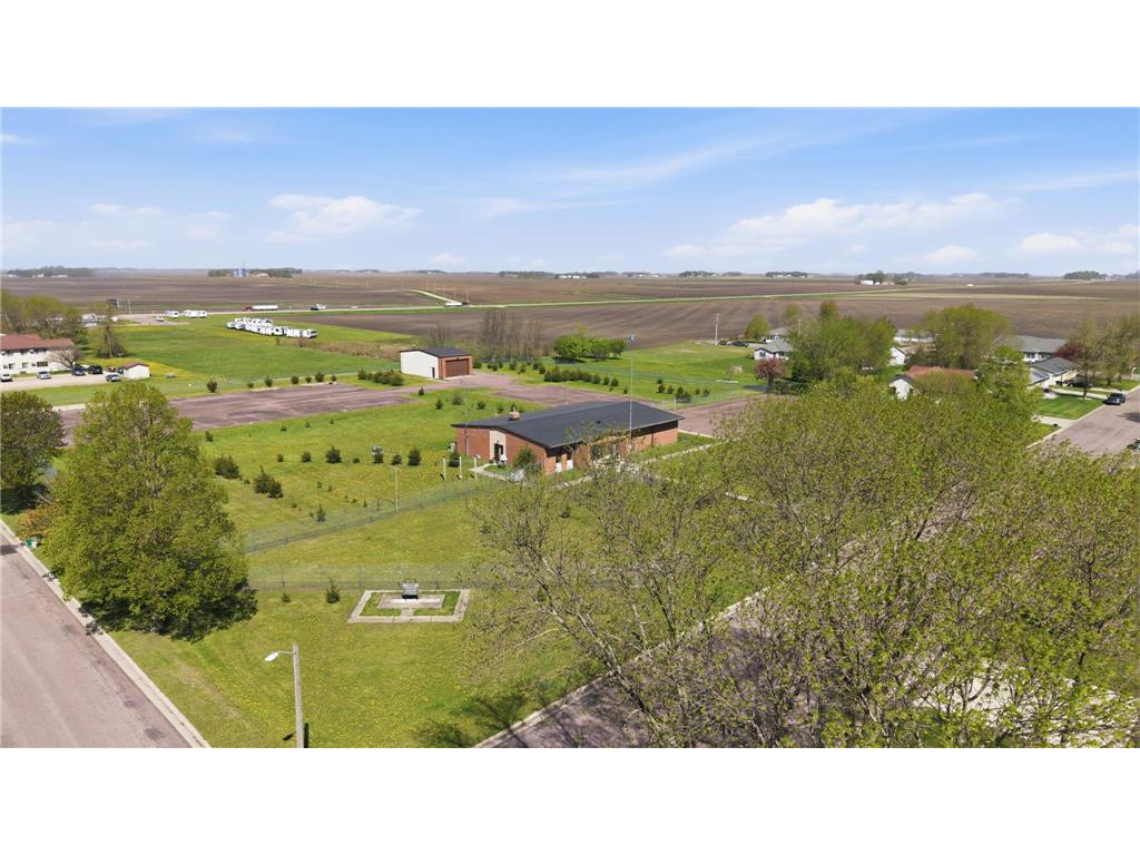 612 N Brown Street Winthrop MN 55396 7077575 image32
