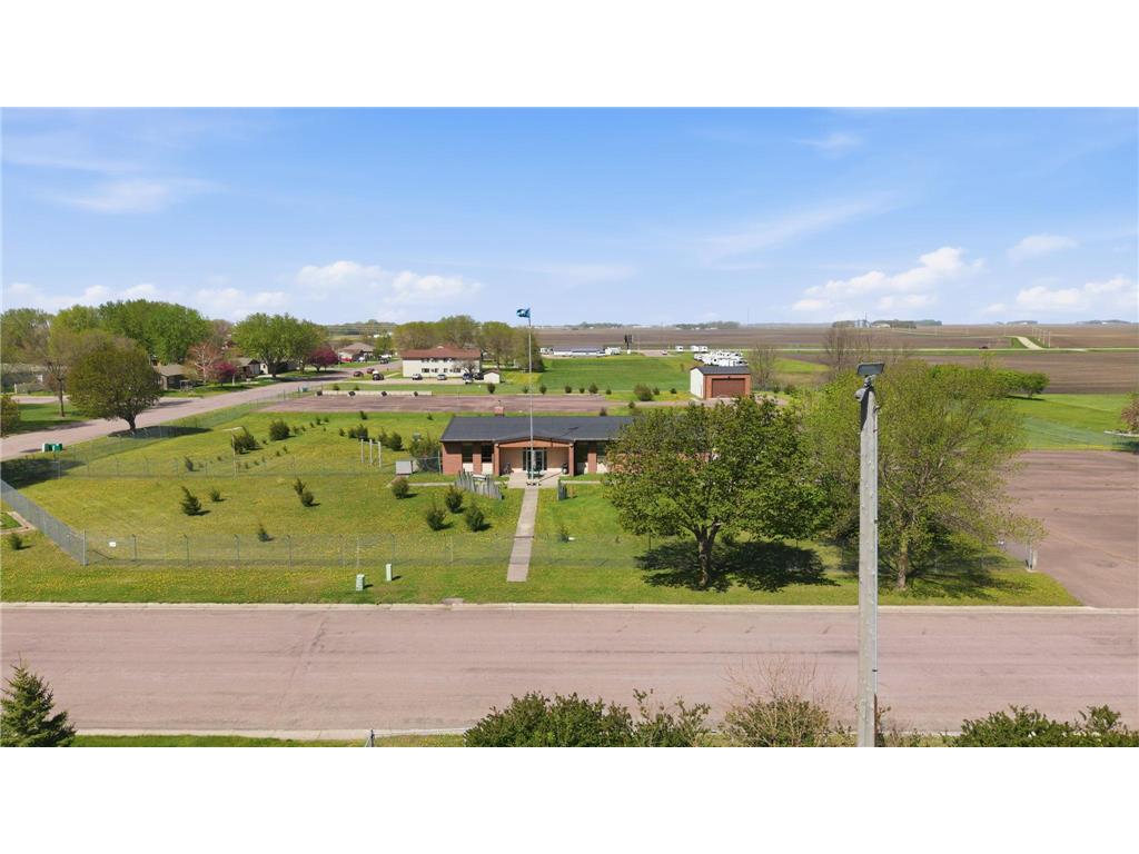 612 N Brown Street Winthrop MN 55396 7077575 image34