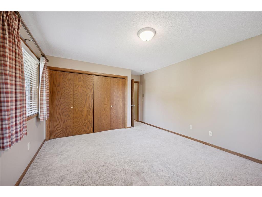 612 S 11th Street Olivia MN 56277 7004634 image39