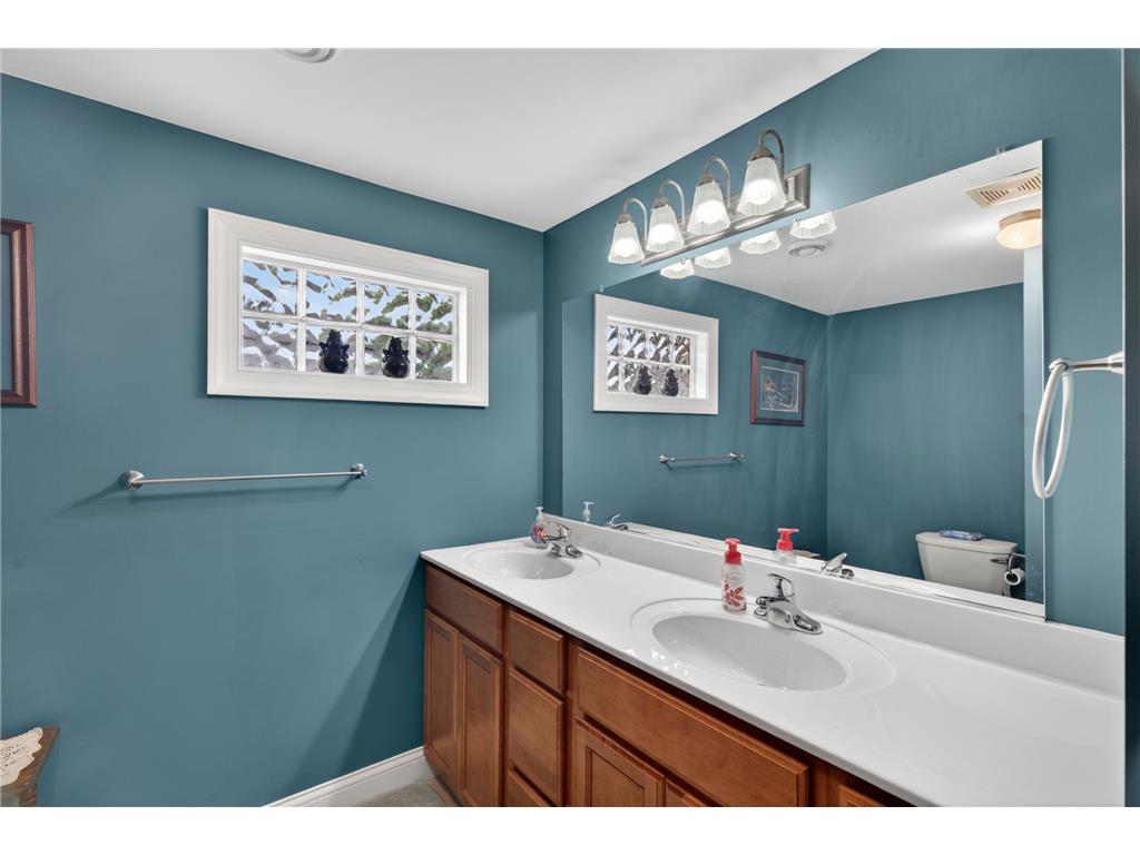 612 S Oak Street Lake City MN 55041 7071866 image32