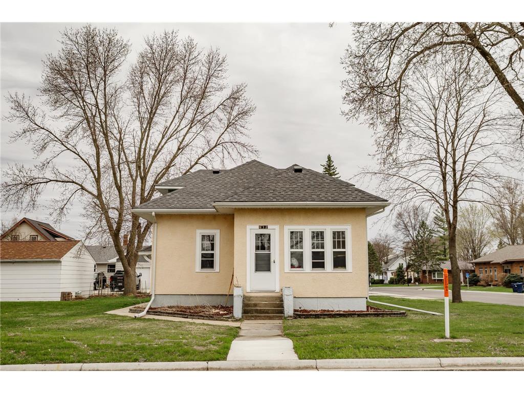 612 W Brooks Street Arlington MN 55307 7061399 image1