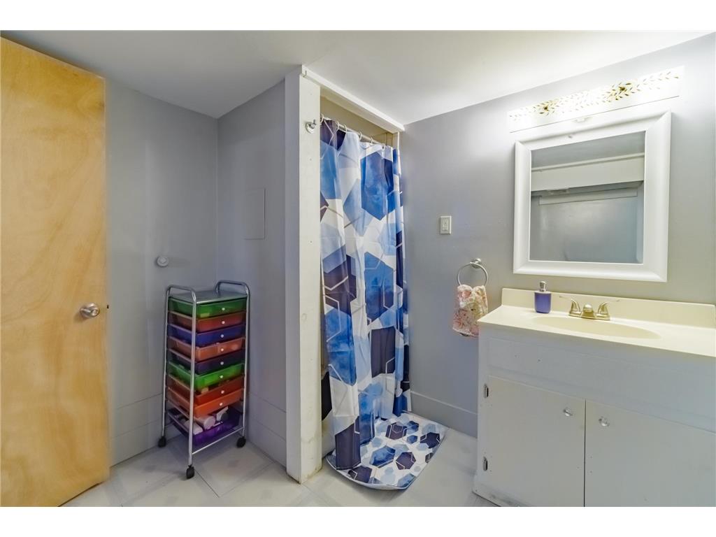 612 W Brooks Street Arlington MN 55307 7061399 image16