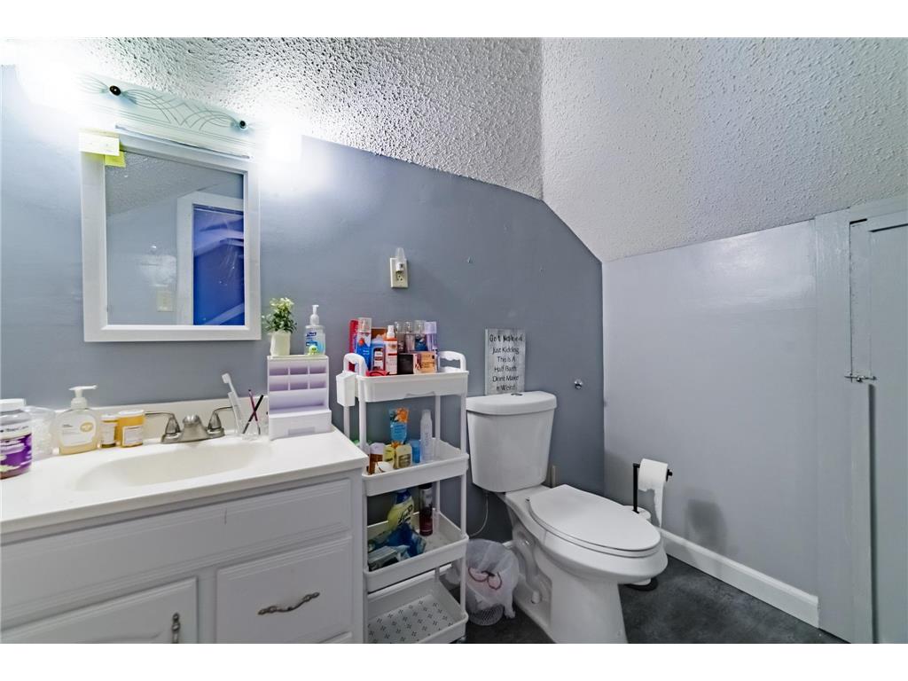 612 W Brooks Street Arlington MN 55307 7061399 image17