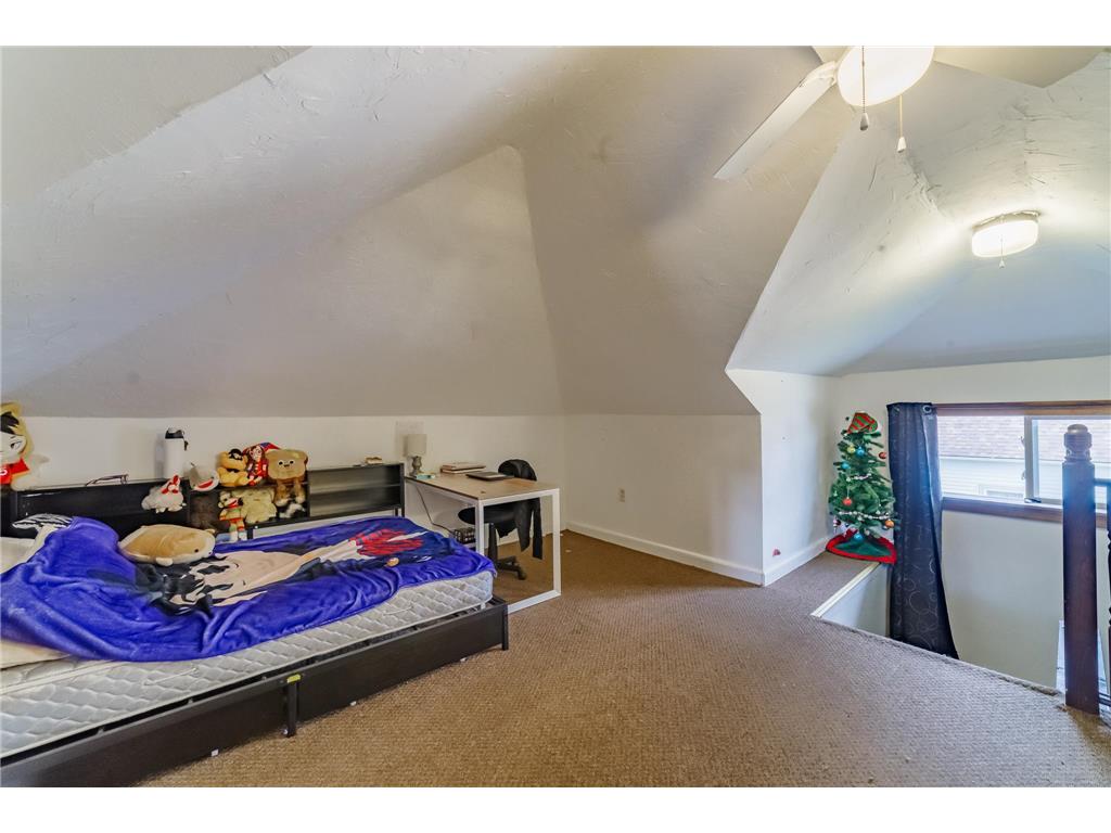 612 W Brooks Street Arlington MN 55307 7061399 image24
