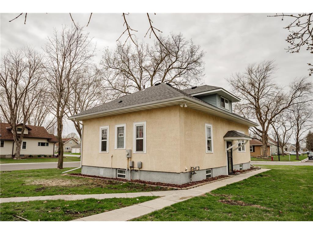612 W Brooks Street Arlington MN 55307 7061399 image35
