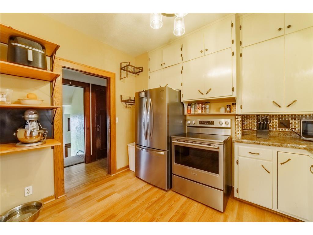 612 W Brooks Street Arlington MN 55307 7061399 image9