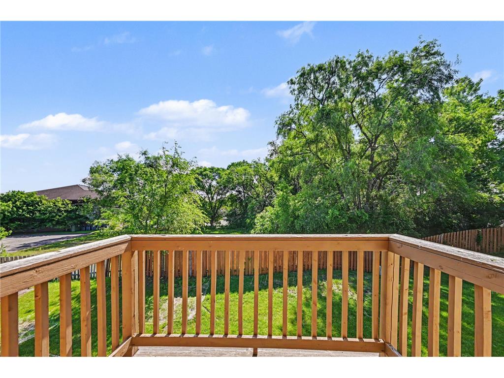 6123 78th Avenue N Brooklyn Park MN 55443 7097243 image8