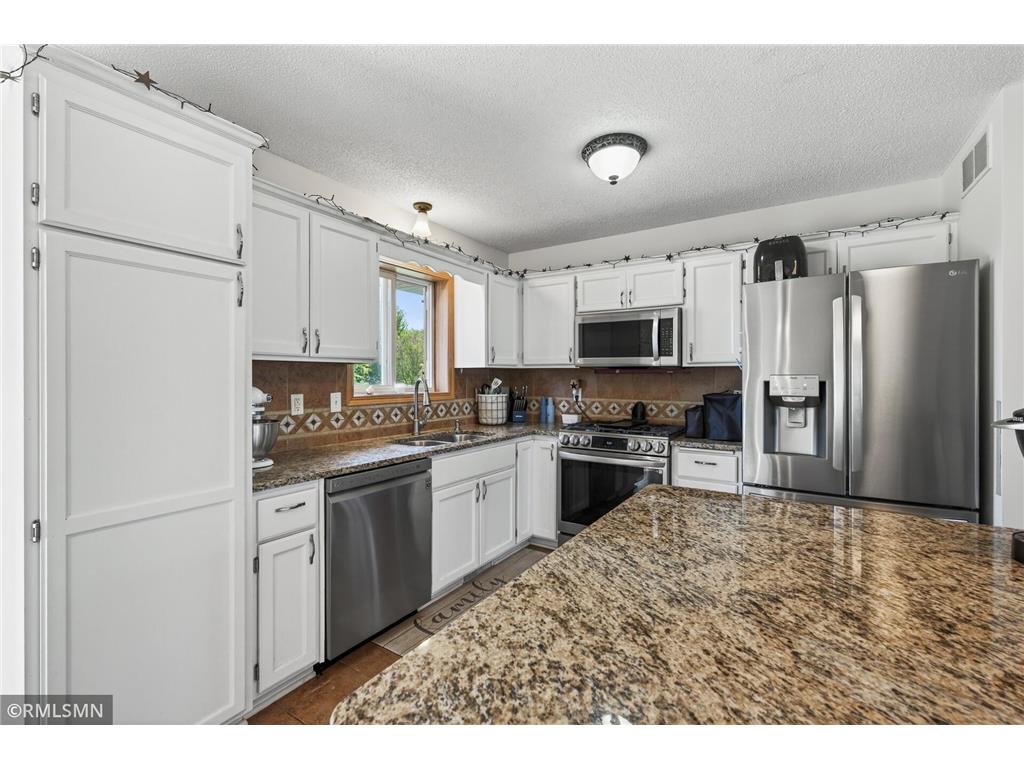 6124 258th Street Wyoming MN 55092 7075135 image10