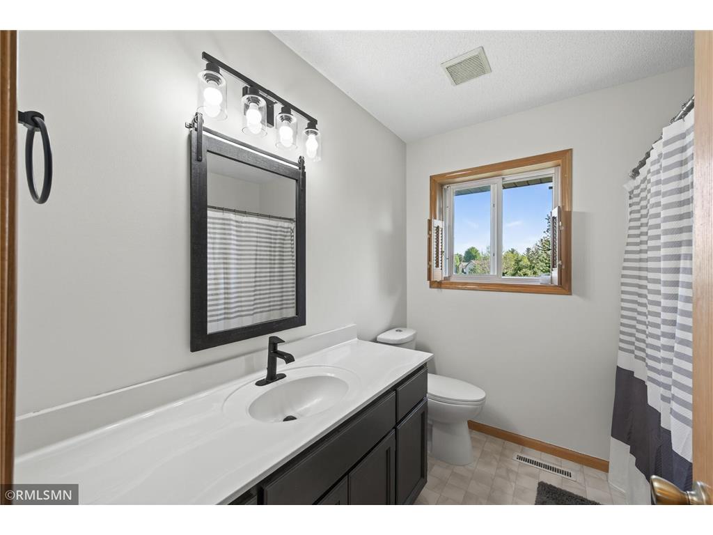 6124 258th Street Wyoming MN 55092 7075135 image20