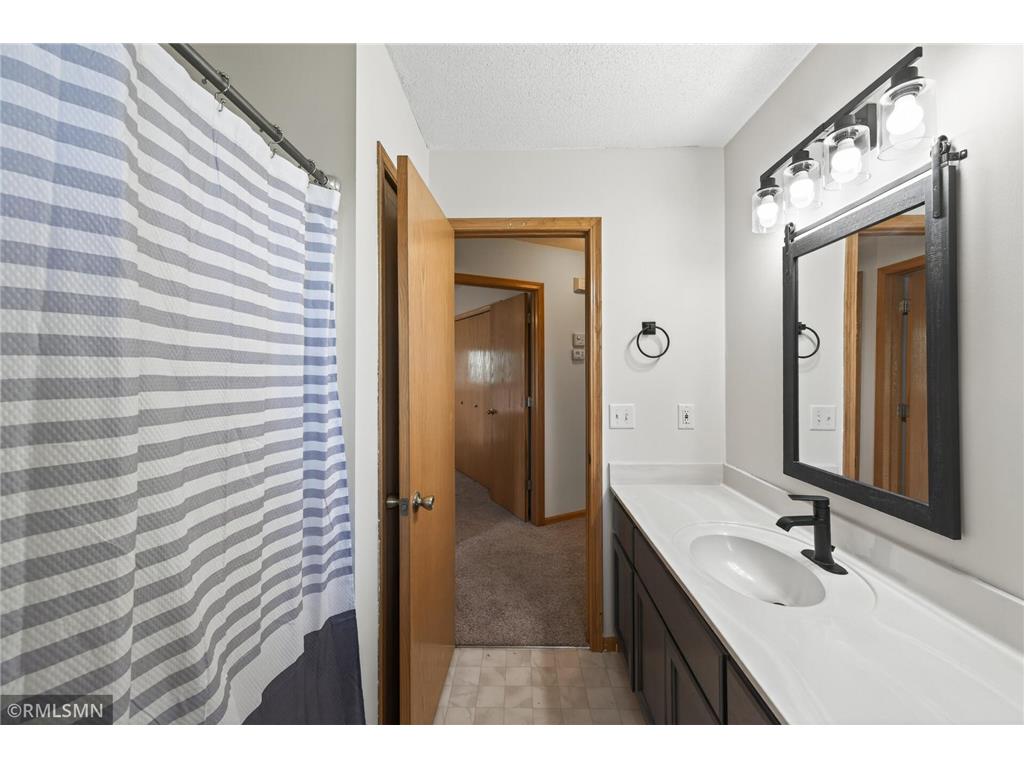 6124 258th Street Wyoming MN 55092 7075135 image21