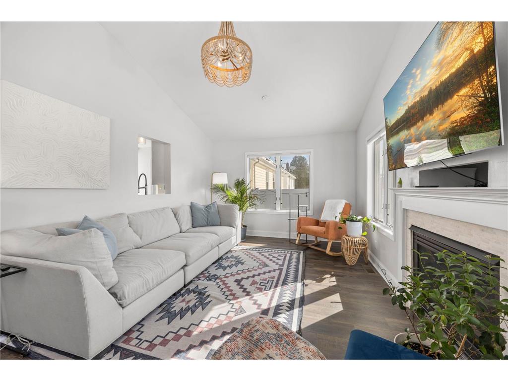 6124 Thomas Avenue S Minneapolis MN 55410 7039116 image16