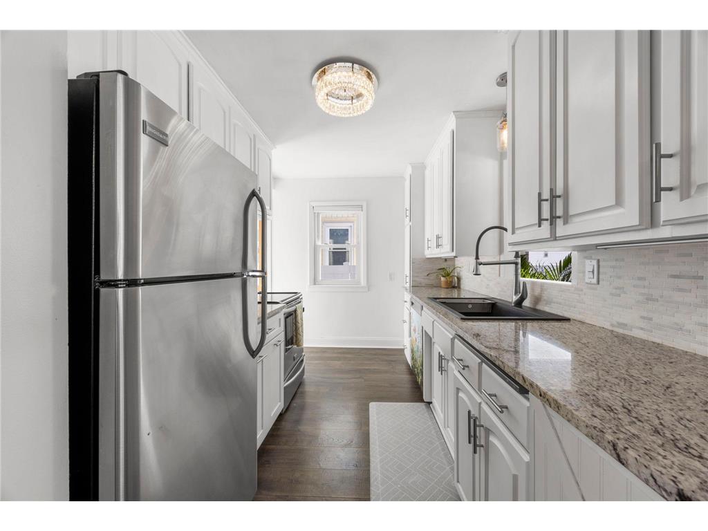 6124 Thomas Avenue S Minneapolis MN 55410 7039116 image22