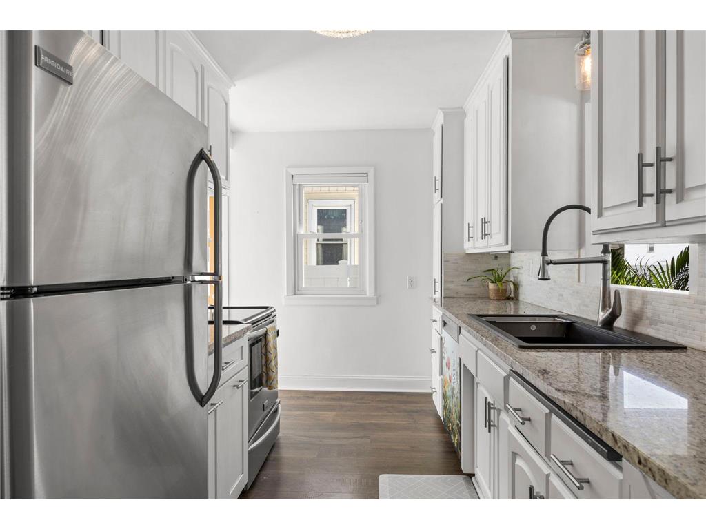 6124 Thomas Avenue S Minneapolis MN 55410 7039116 image23