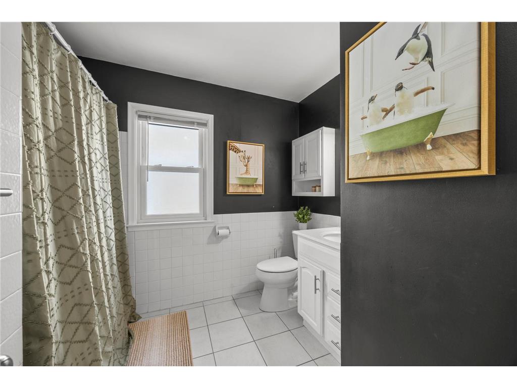 6124 Thomas Avenue S Minneapolis MN 55410 7039116 image31